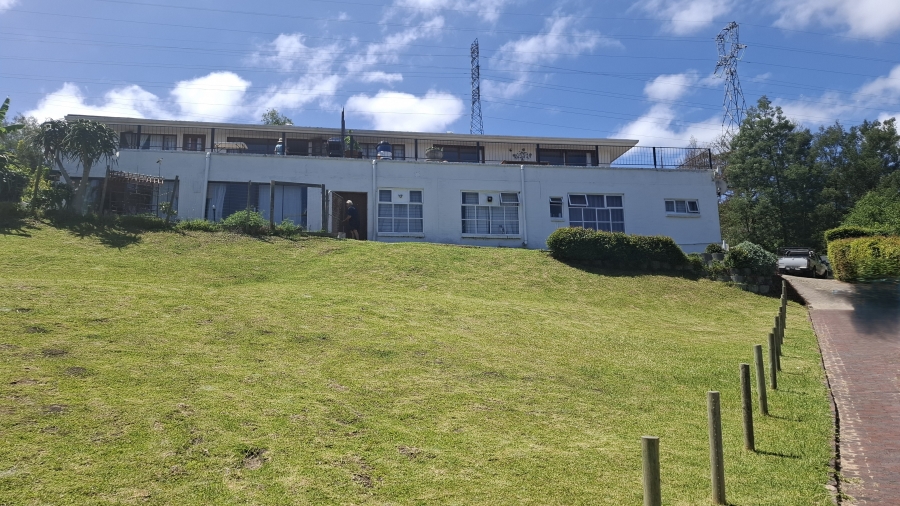 8 Bedroom Property for Sale in Old Place Western Cape